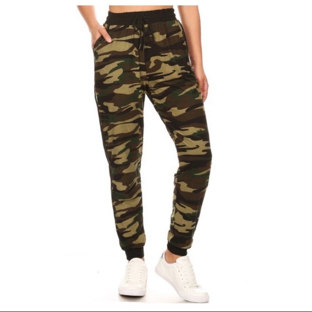 Camouflage Drawstring Sweats - Picture 2 of 6